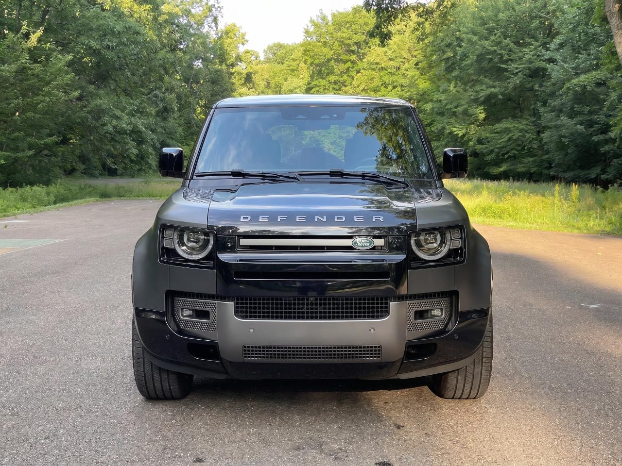 Land Rover Defender  2023