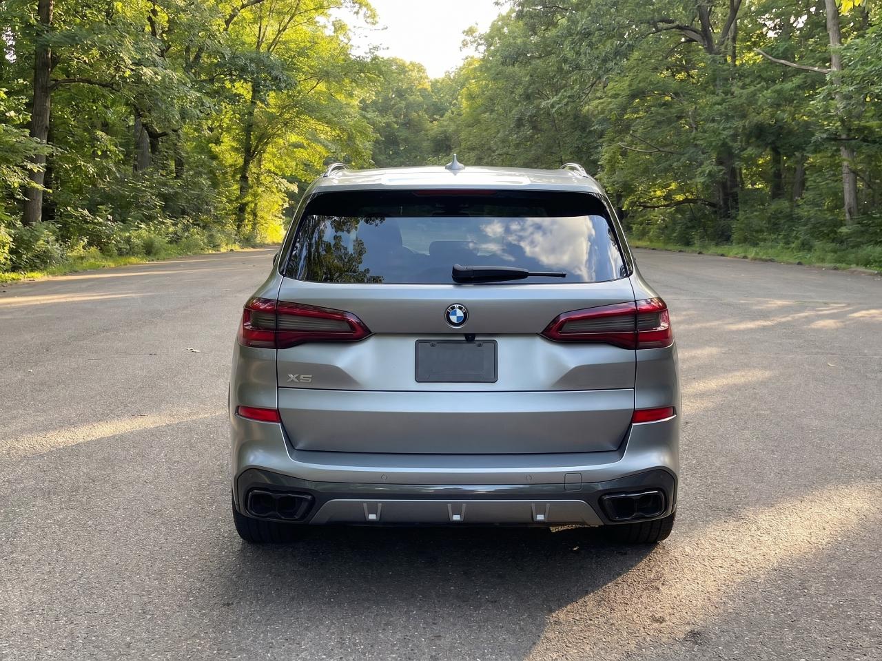 BMW X5 M60i 2024