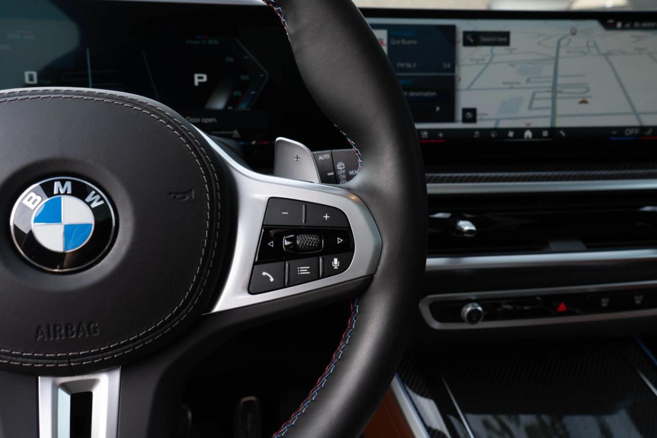 BMW X5 M60i 2024