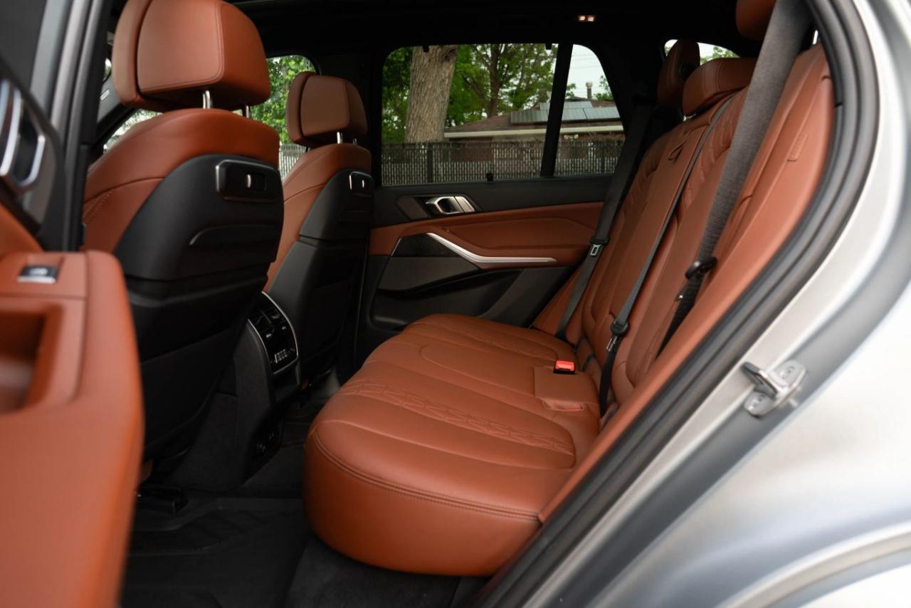 BMW X5 M60i 2024
