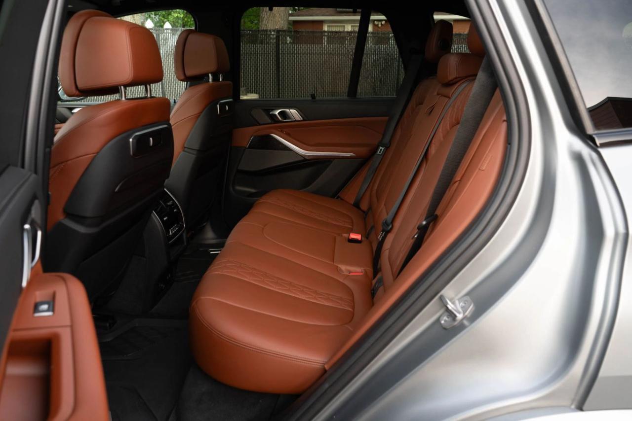 BMW X5 M60i 2024