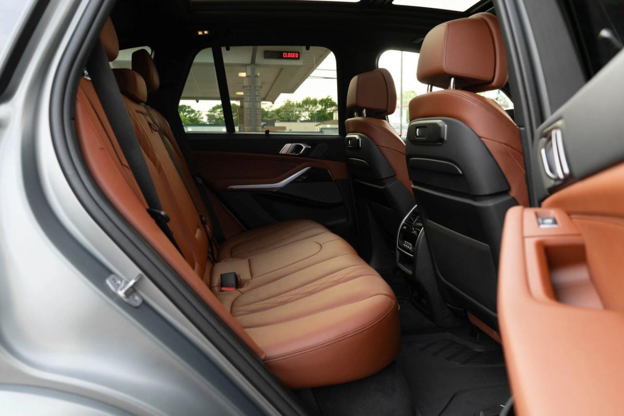BMW X5 M60i 2024
