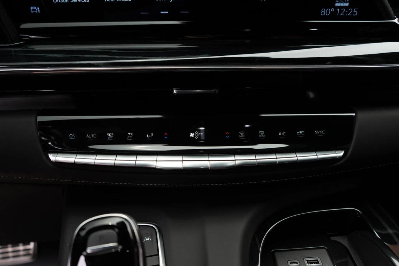 Cadillac Escalade  2024