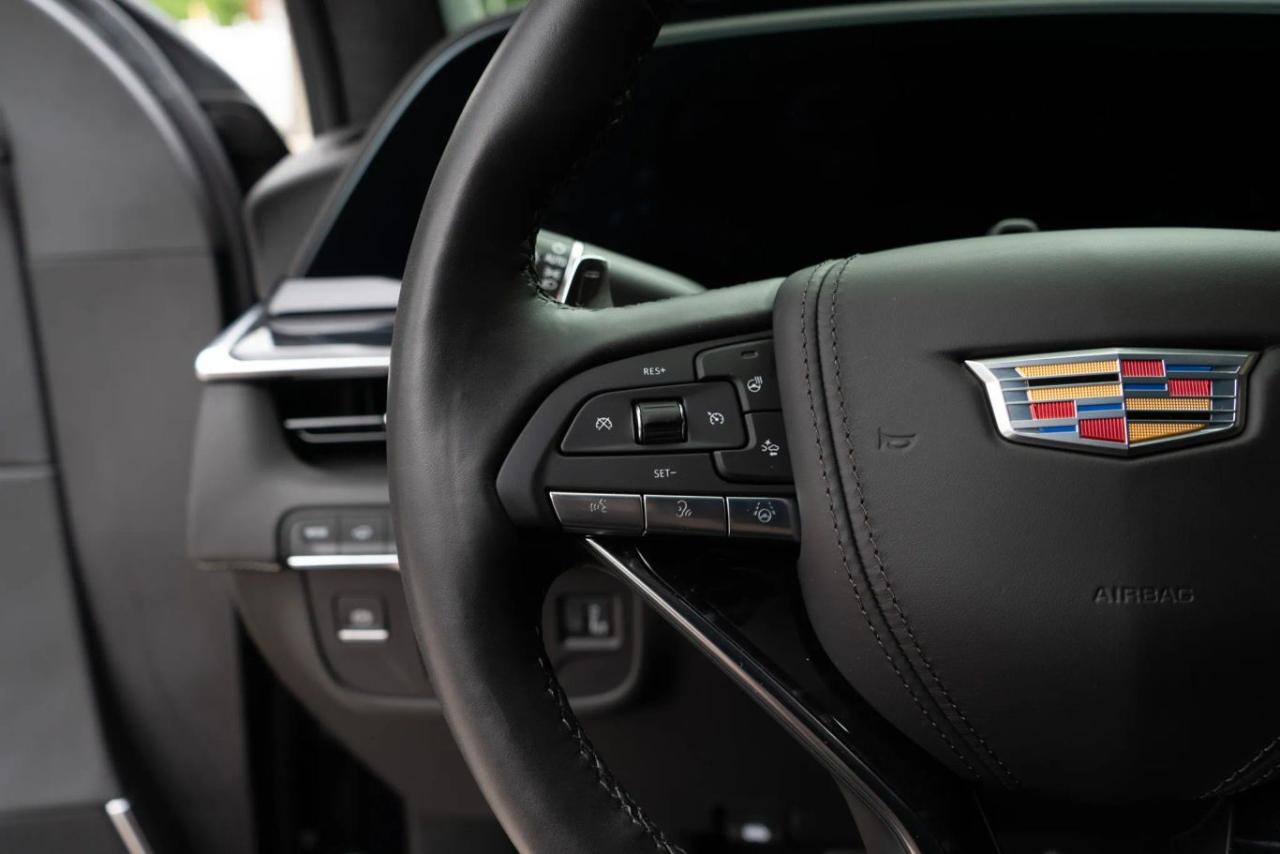 Cadillac Escalade  2024