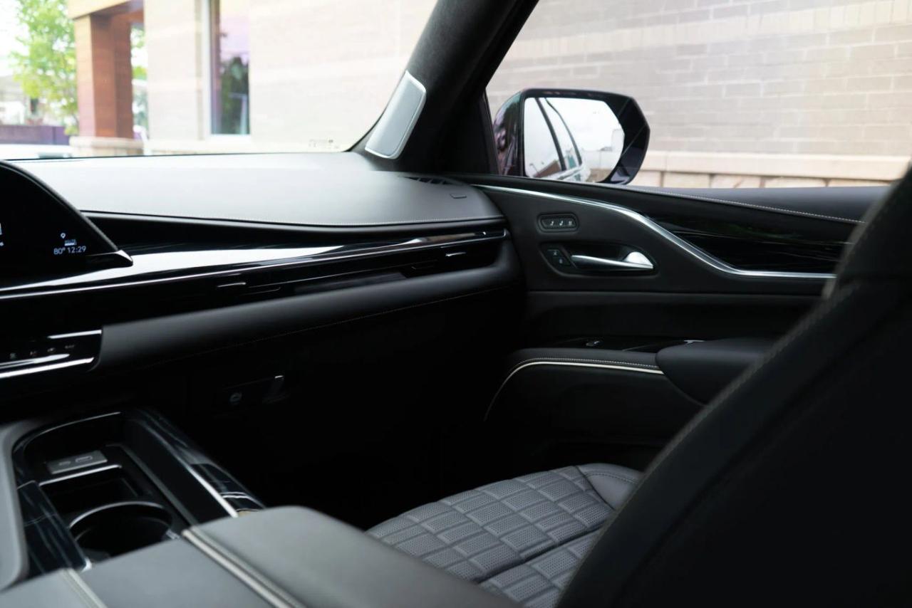 Cadillac Escalade  2024