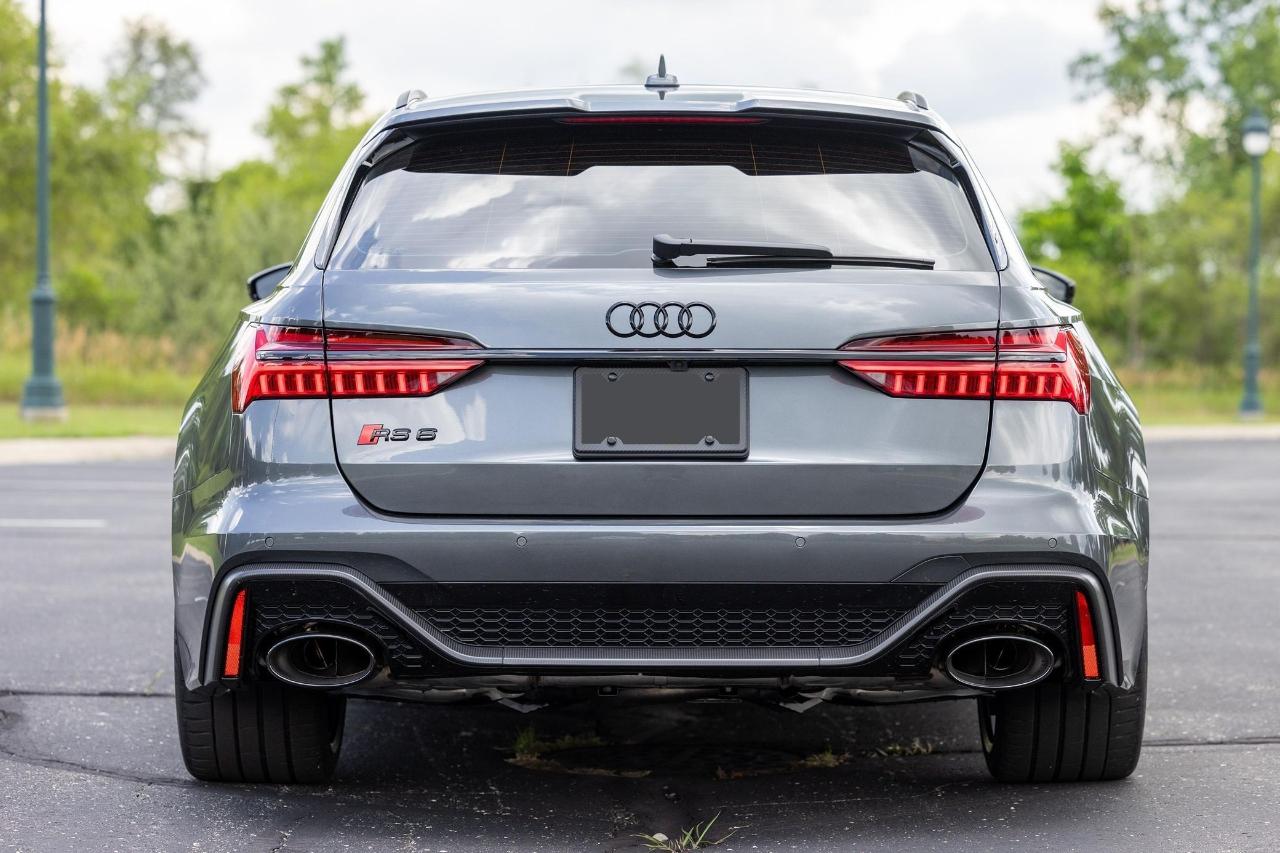 Audi RS6 Avant  2025