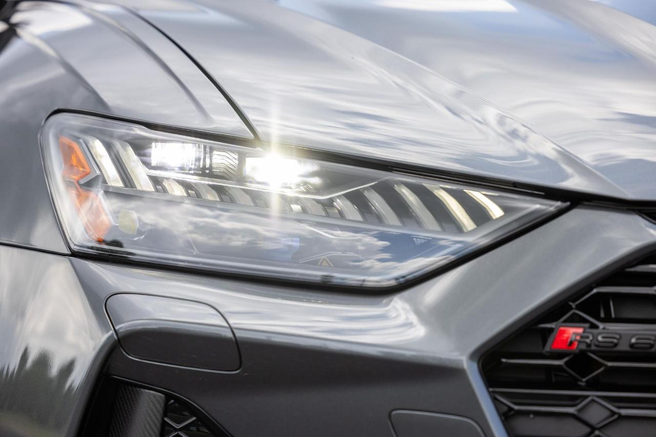 Audi RS6 Avant  2025