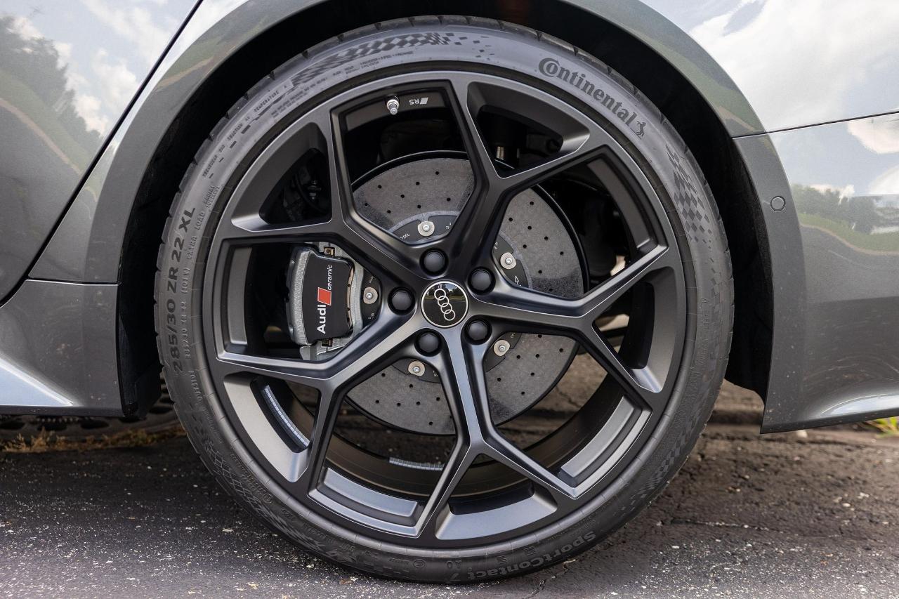 Audi RS6 Avant  2025