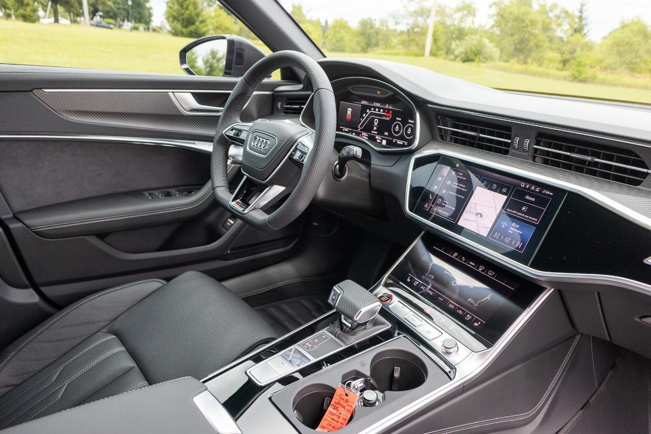 Audi RS6 Avant  2025