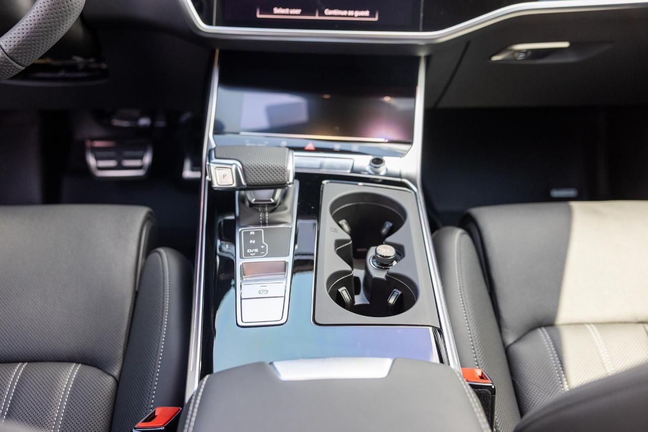 Audi RS6 Avant  2025