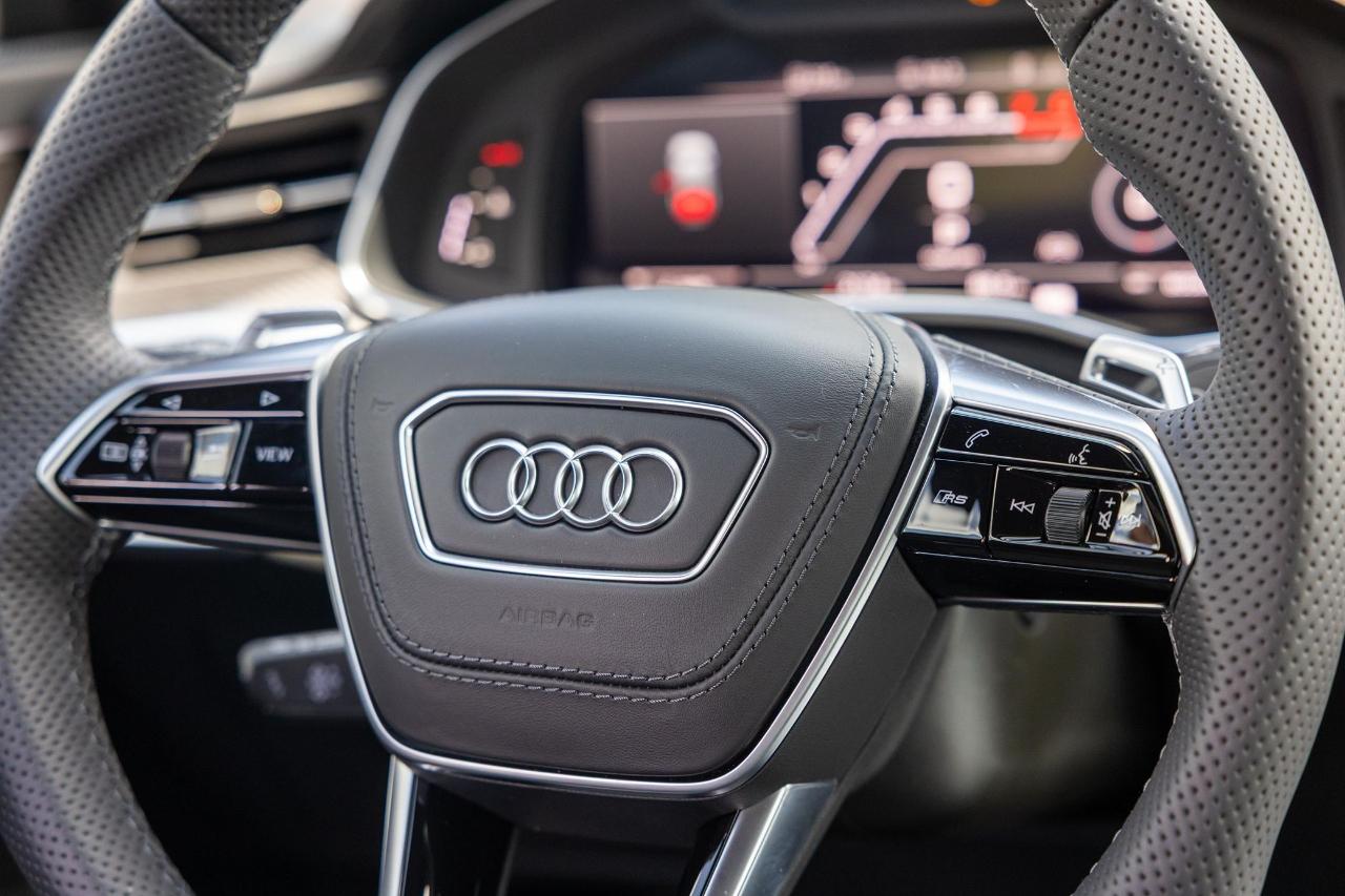 Audi RS6 Avant  2025