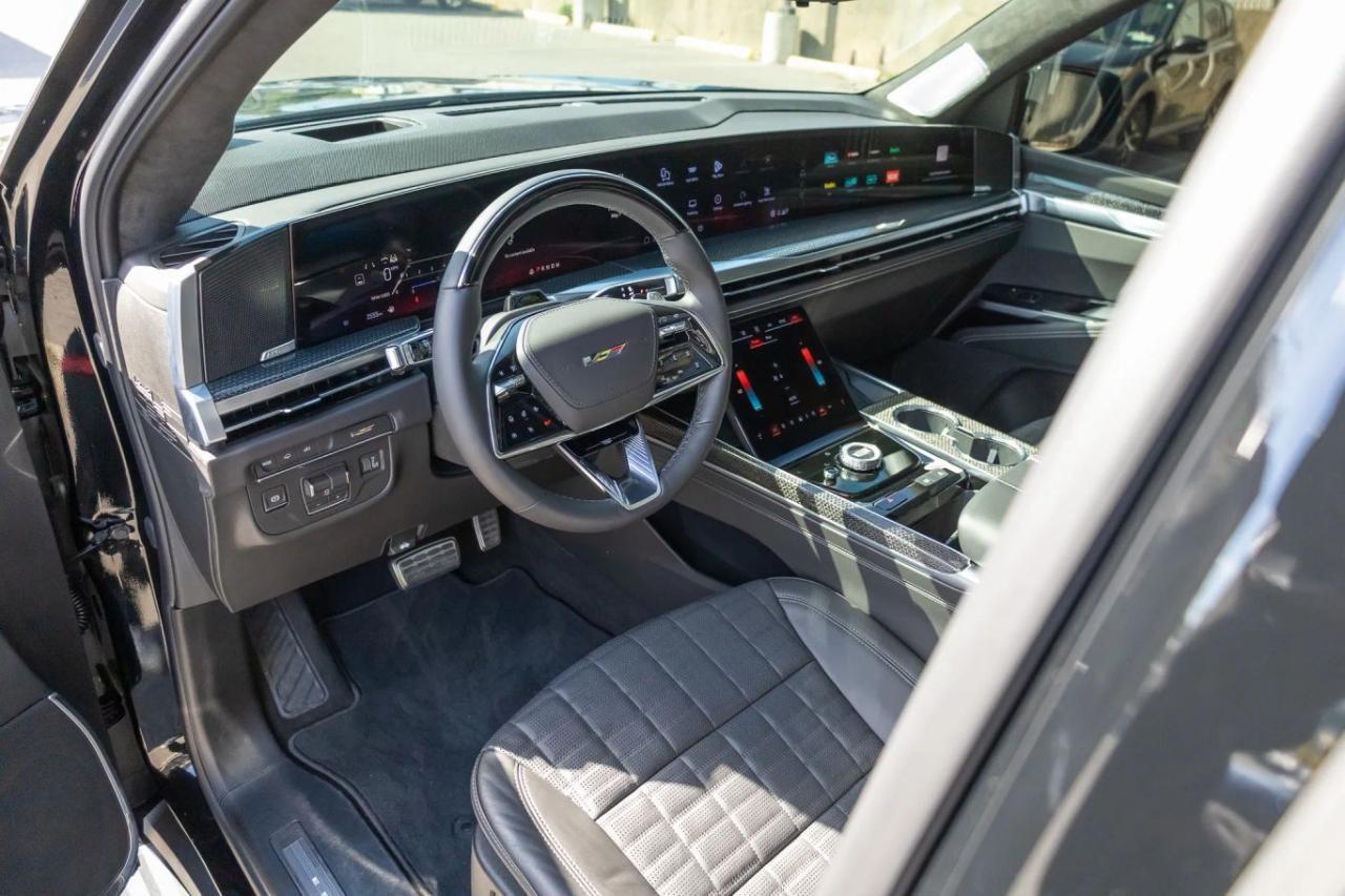 Cadillac Escalade V 4WD 2026