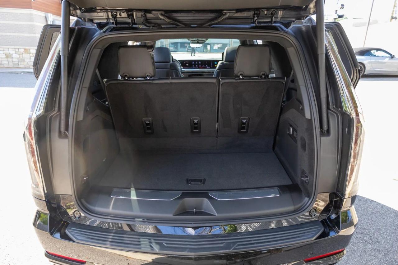 Cadillac Escalade V 4WD 2026
