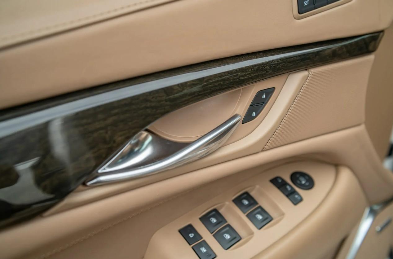 Cadillac Escalade ESV Platinum 4WD 2020