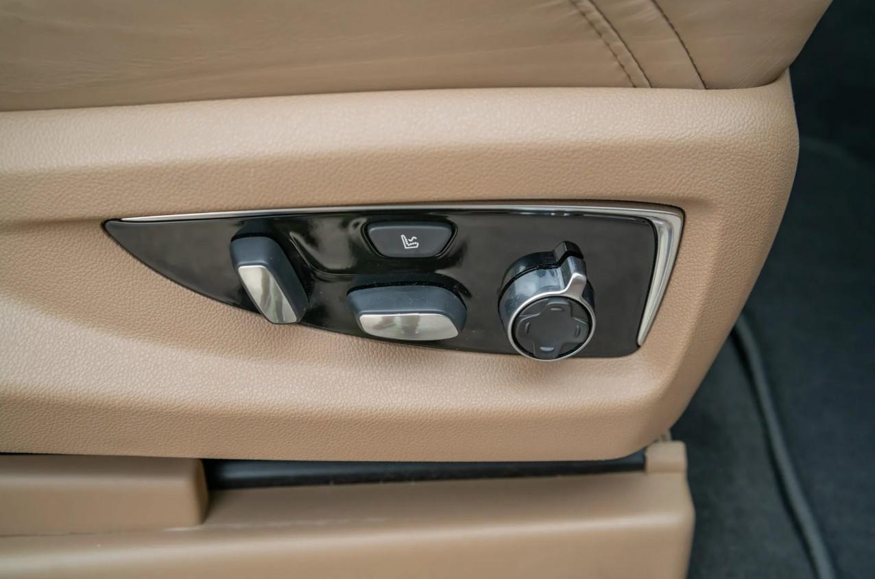 Cadillac Escalade ESV Platinum 4WD 2020