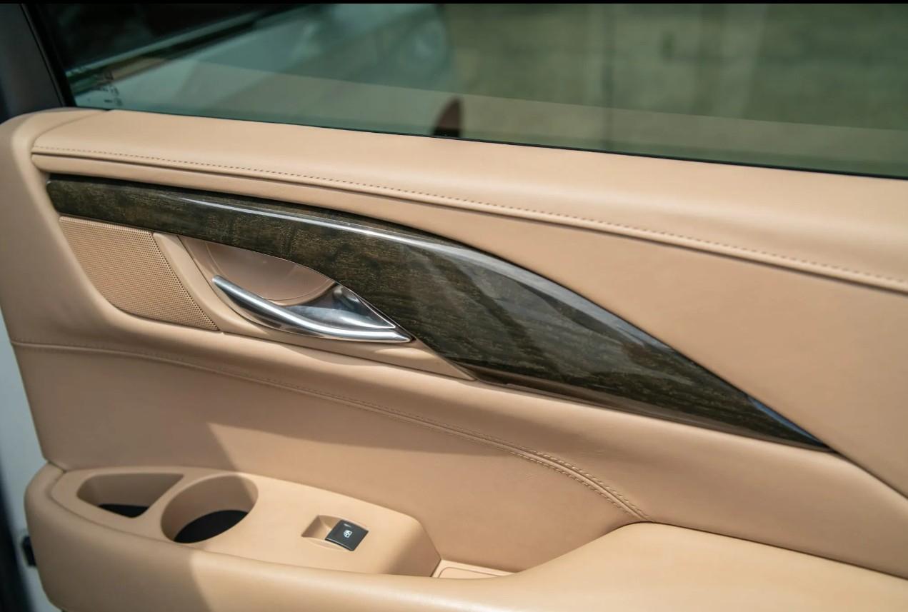Cadillac Escalade ESV Platinum 4WD 2020