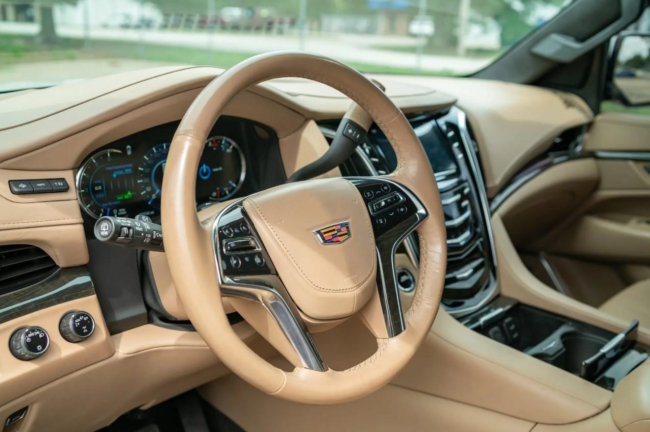 Cadillac Escalade ESV Platinum 4WD 2020