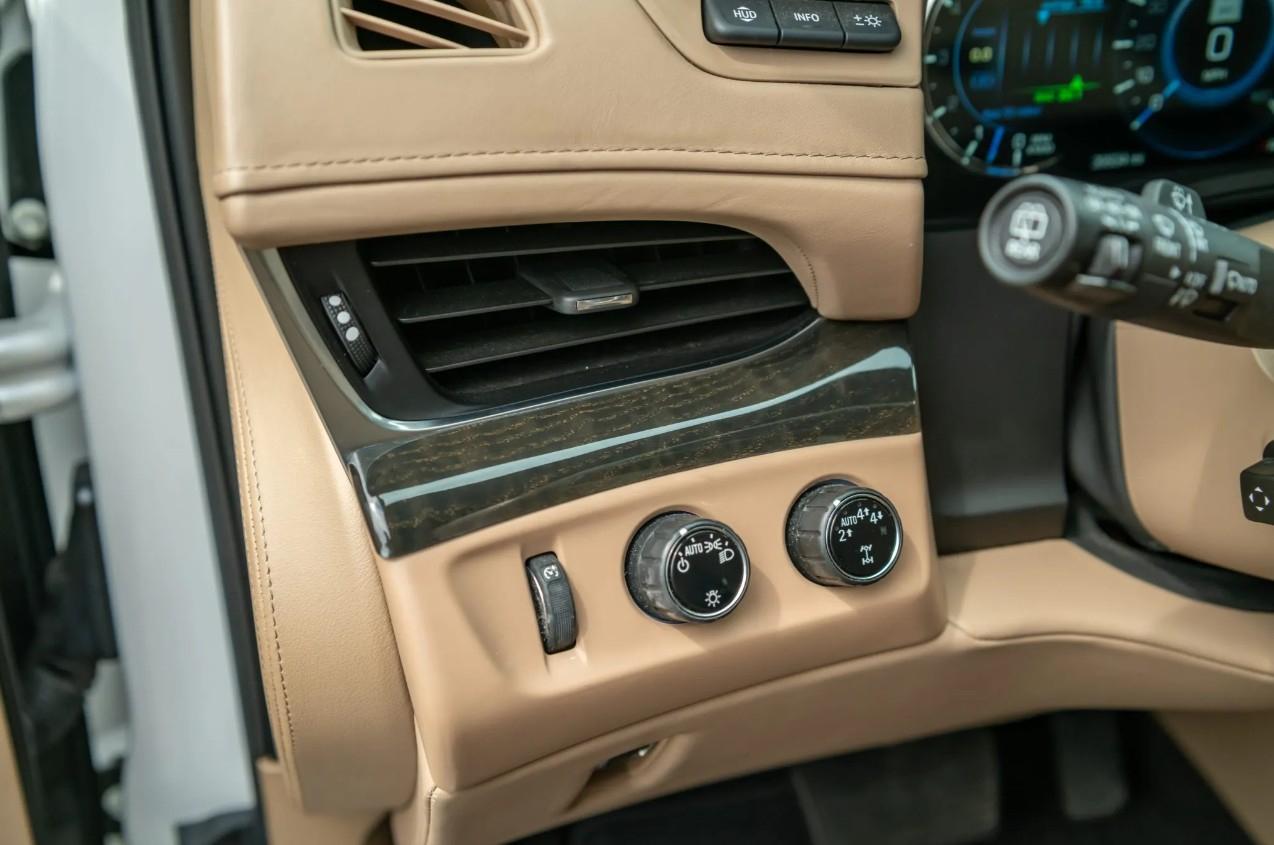 Cadillac Escalade ESV Platinum 4WD 2020