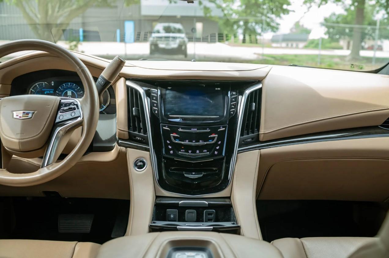 Cadillac Escalade ESV Platinum 4WD 2020