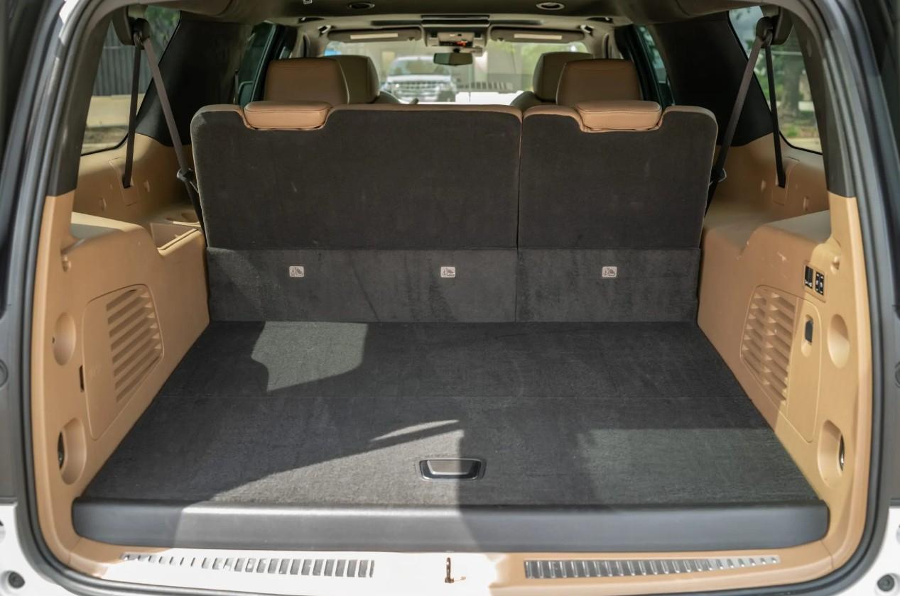 Cadillac Escalade ESV Platinum 4WD 2020