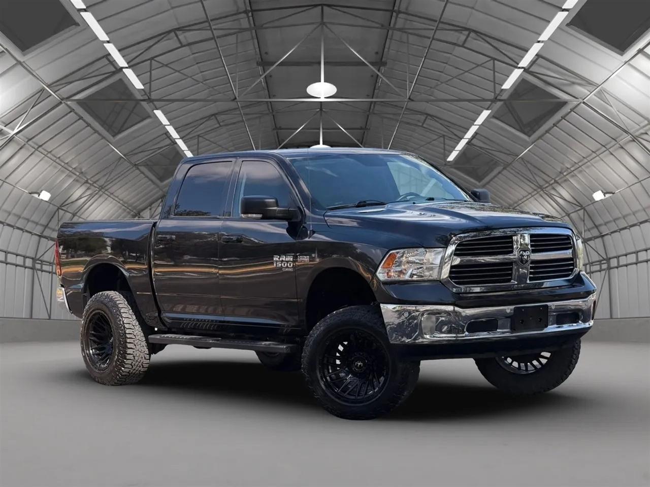 2019 RAM 1500 Classic Tradesman Crew Cab SWB 2WD