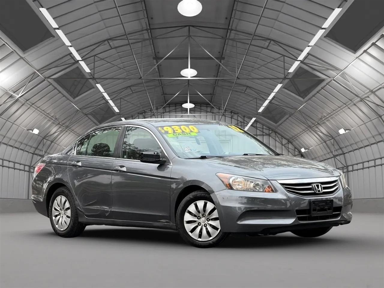 2012 Honda Accord LX sedan AT
