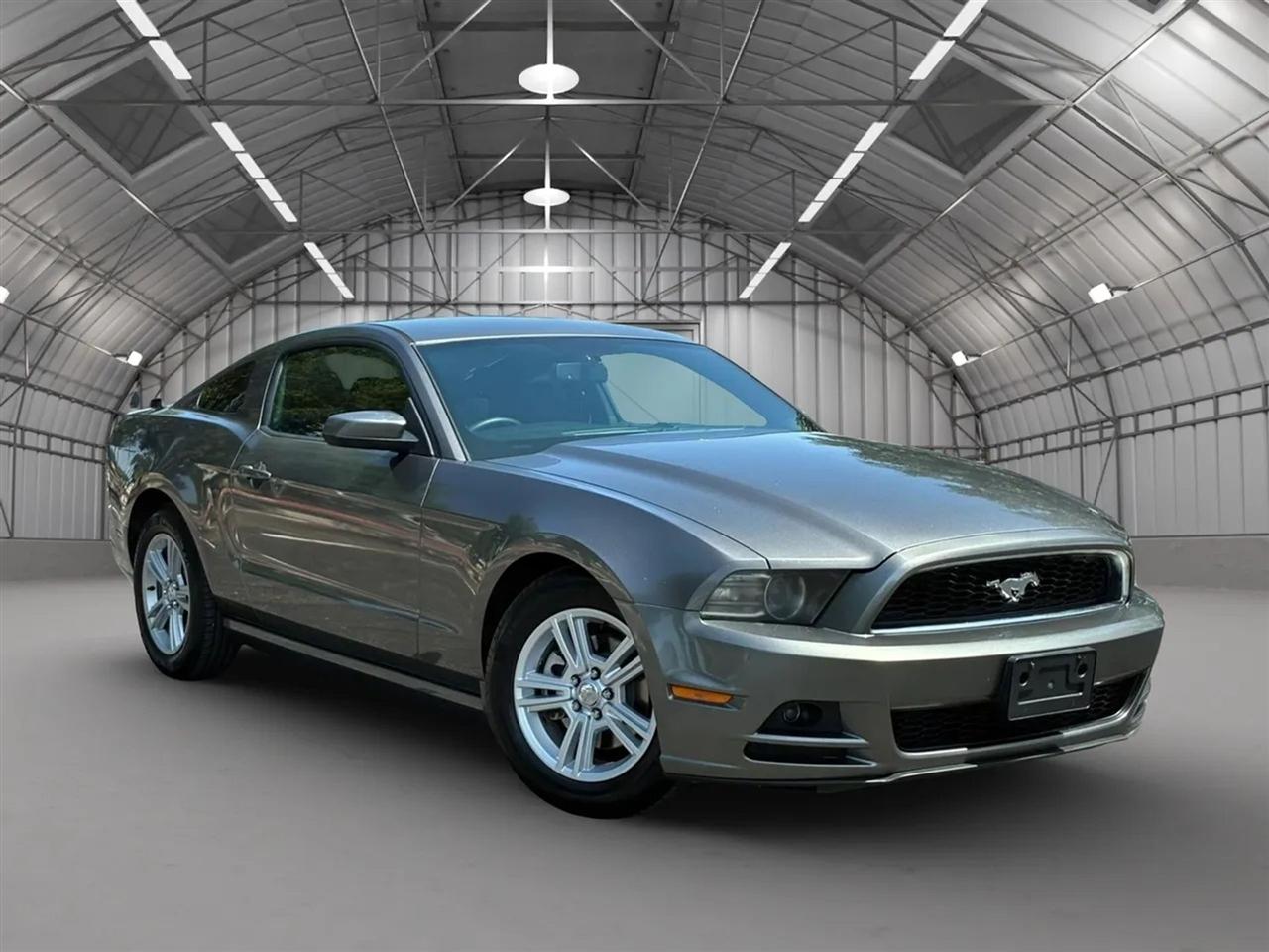 2014 Ford Mustang V6 Coupe