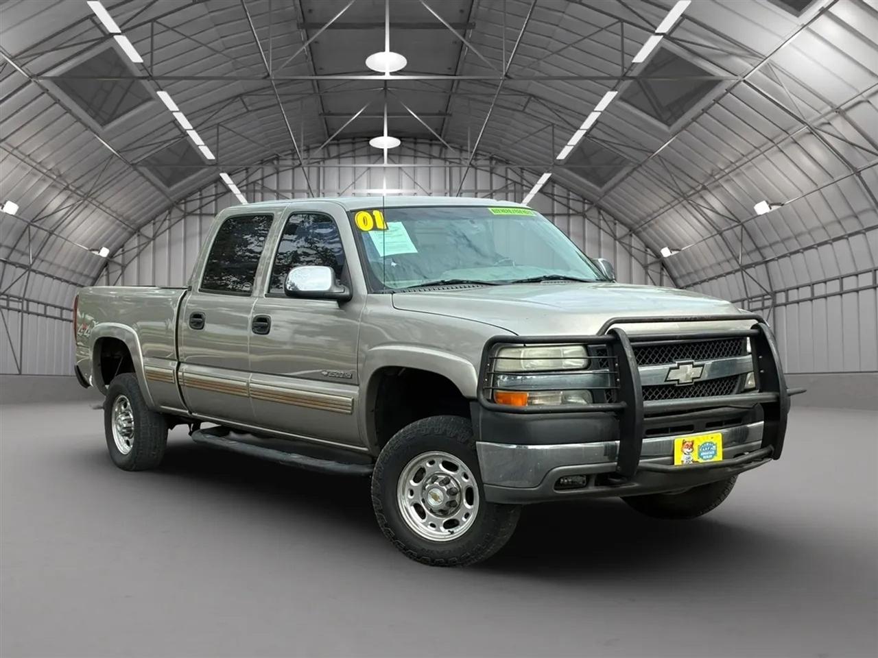 2001 Chevrolet Silverado 2500HD Crew Cab Long Bed 4WD