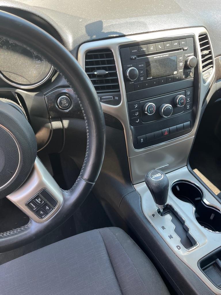 Jeep Grand Cherokee Laredo 2WD 2013