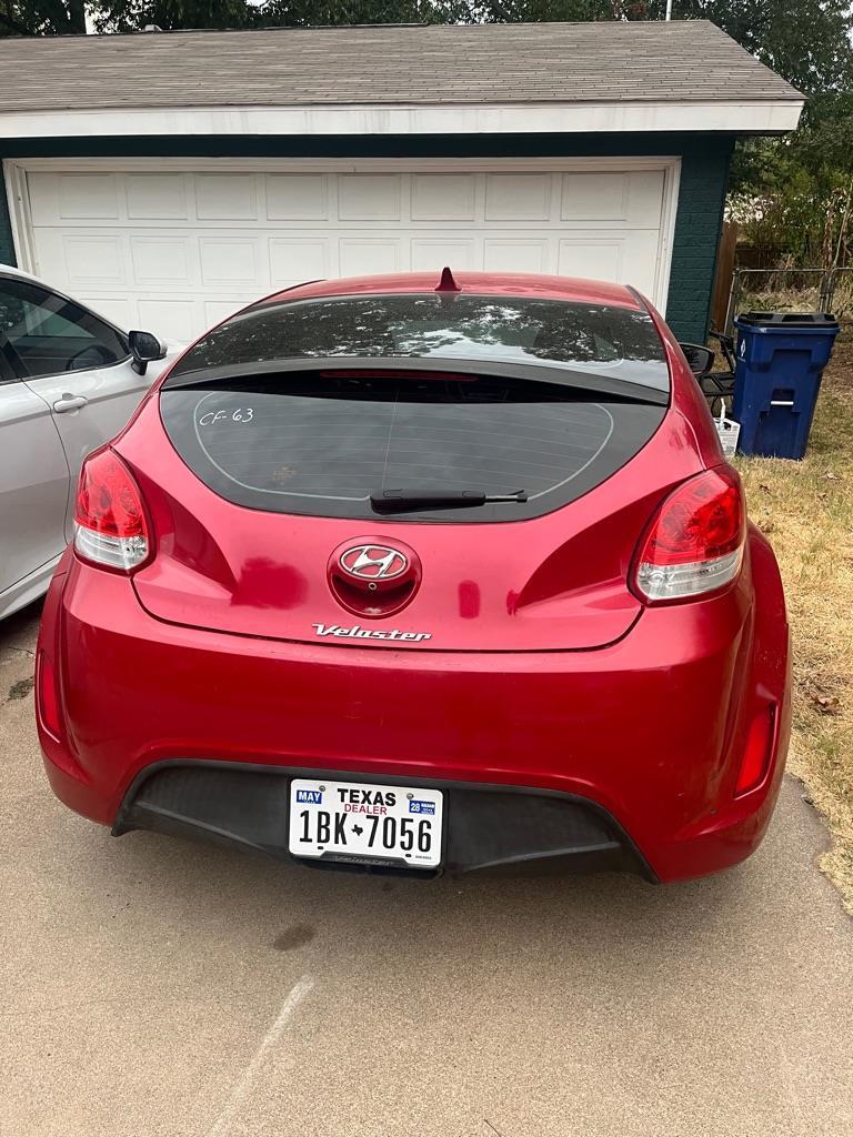 Hyundai Veloster Base 6MT 2017