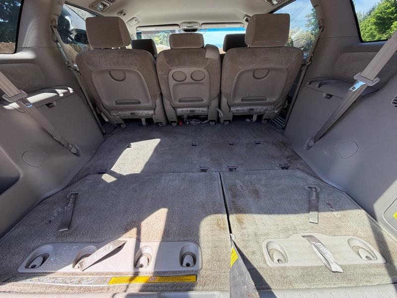 Toyota Sienna LE 7-Passenger 2006
