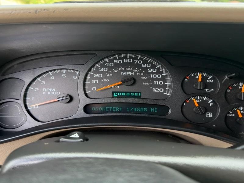 Chevrolet Tahoe 4WD 2005