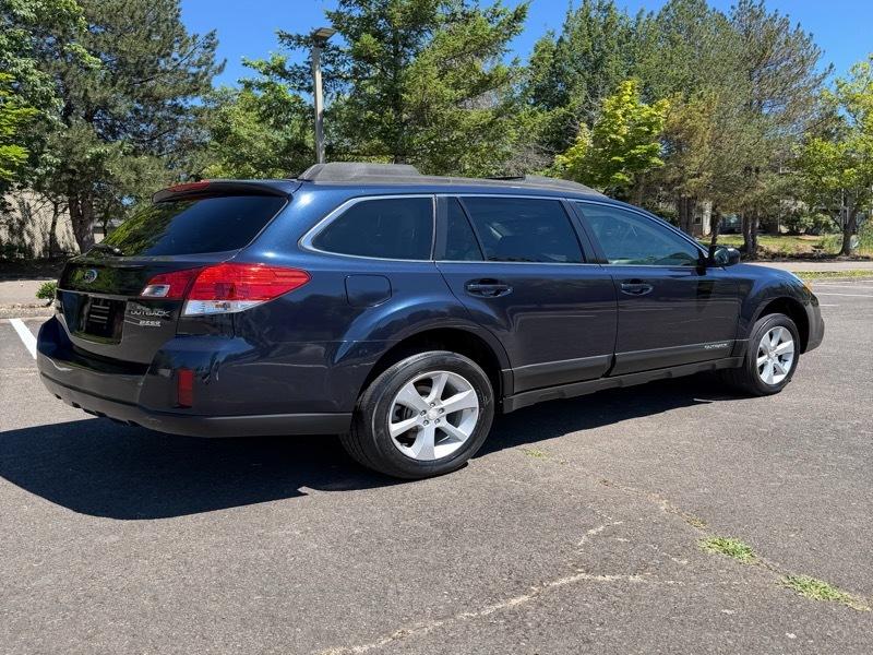 Subaru Outback 2.5i Premium 2013