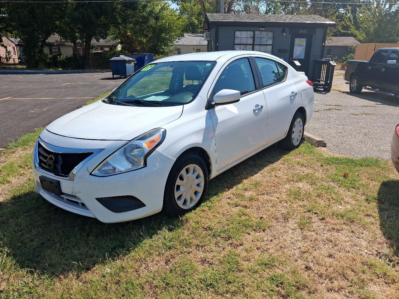 Nissan Versa 1.6 S 5M 2017