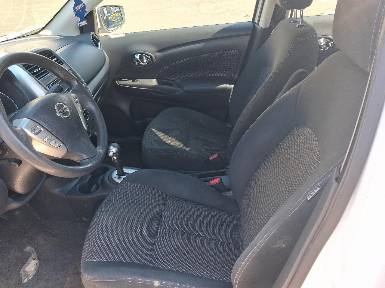 Nissan Versa 1.6 S 5M 2017