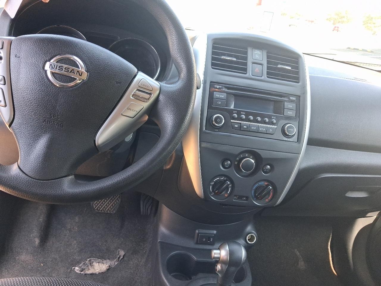Nissan Versa 1.6 S 5M 2017