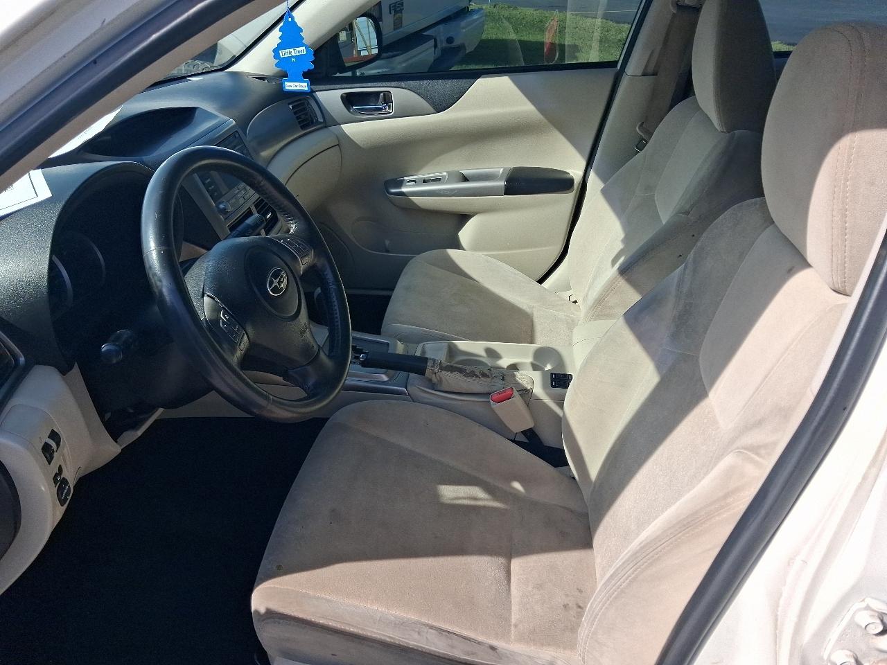 Subaru Impreza 2.5i Premium 4-Door 2010