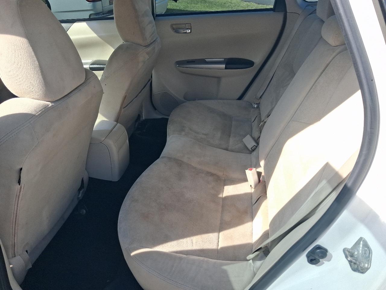 Subaru Impreza 2.5i Premium 4-Door 2010