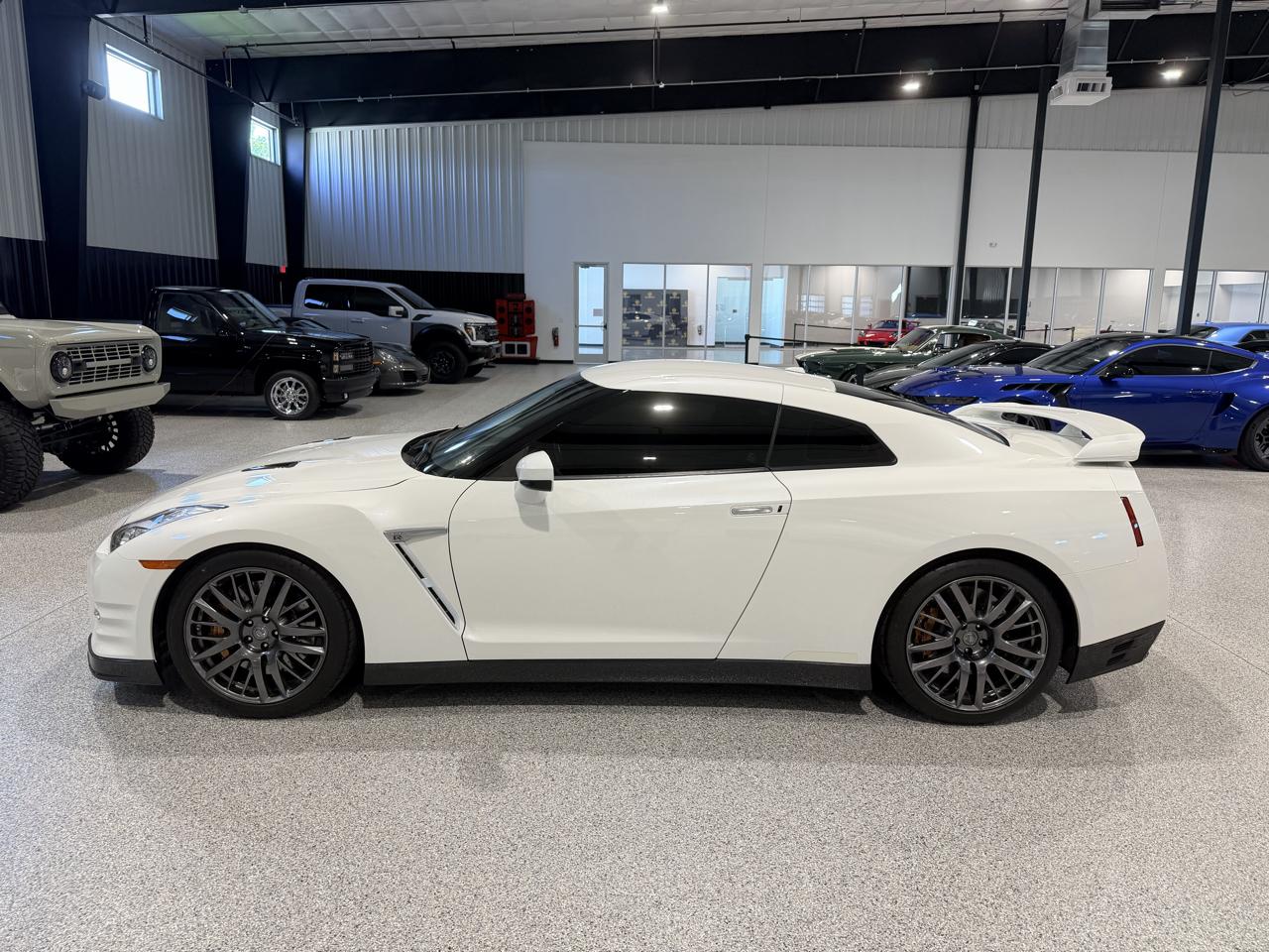 2016 Nissan GT-R Premium
