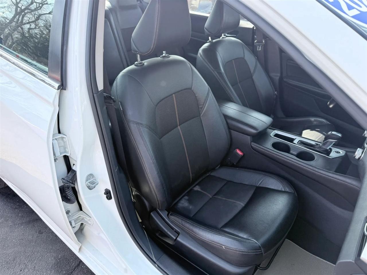 2022 Nissan Altima SR - Photo 15