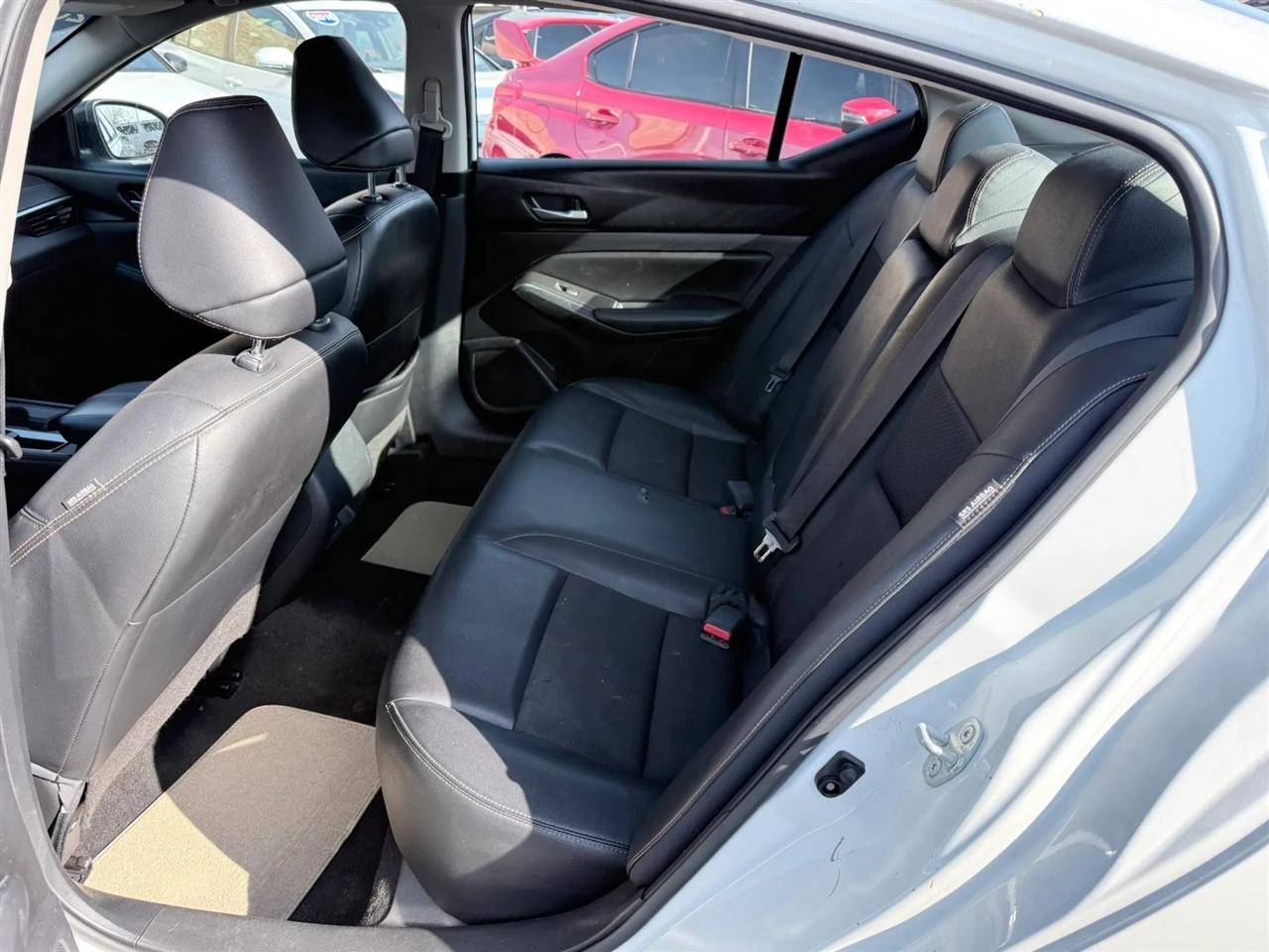 2022 Nissan Altima SR - Photo 18
