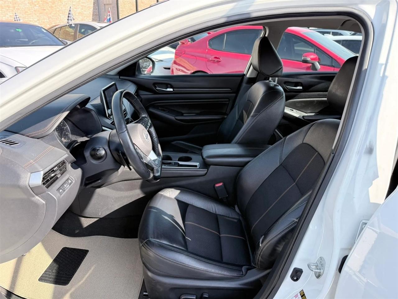 2022 Nissan Altima SR - Photo 20