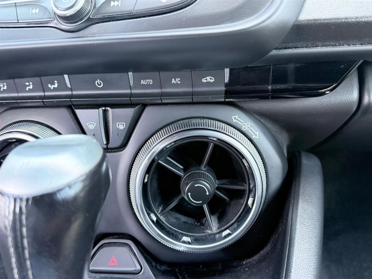 Chevrolet Camaro 2dr Conv 1LT 2020