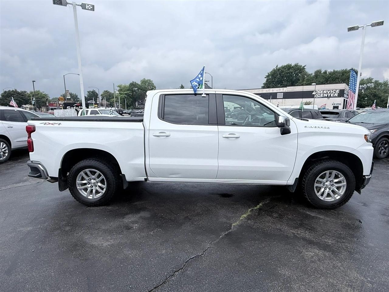 Chevrolet Silverado 1500 4WD Crew Cab 147" LT 2020