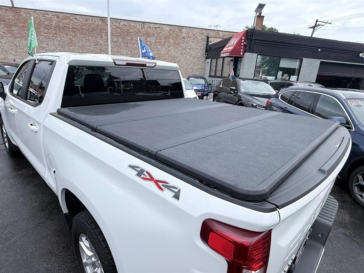 Chevrolet Silverado 1500 4WD Crew Cab 147" LT 2020