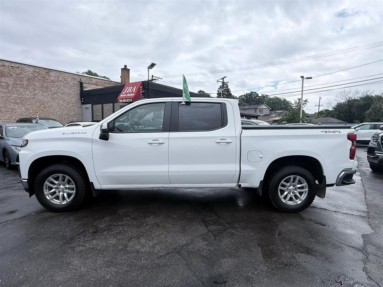 Chevrolet Silverado 1500 4WD Crew Cab 147" LT 2020