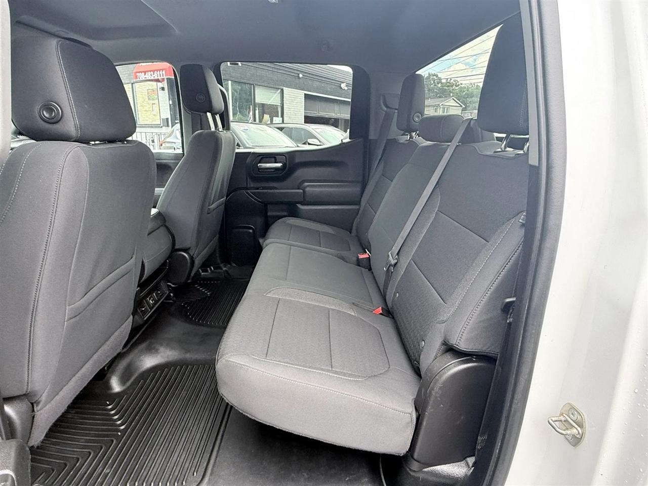 Chevrolet Silverado 1500 4WD Crew Cab 147" LT 2020