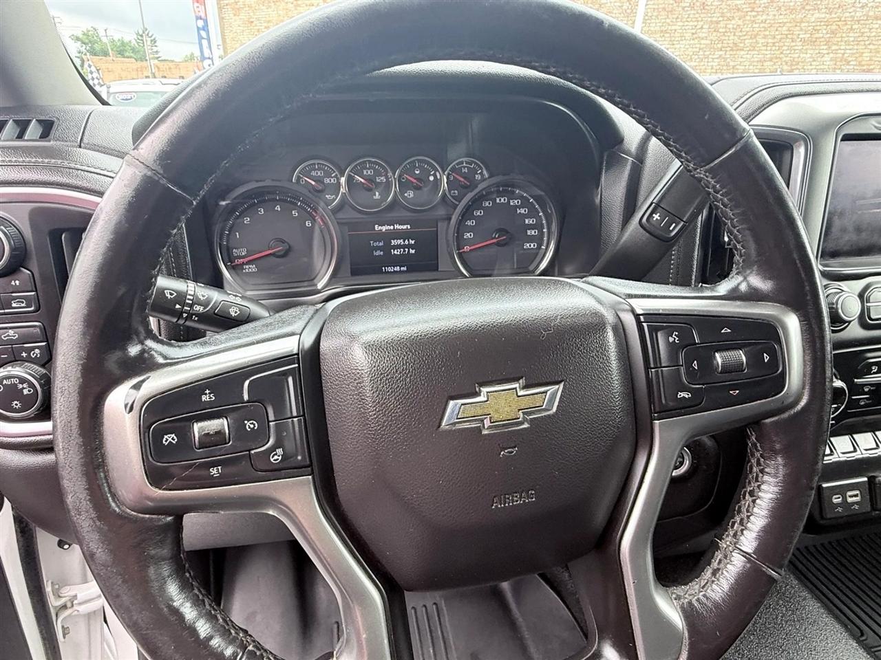 Chevrolet Silverado 1500 4WD Crew Cab 147" LT 2020
