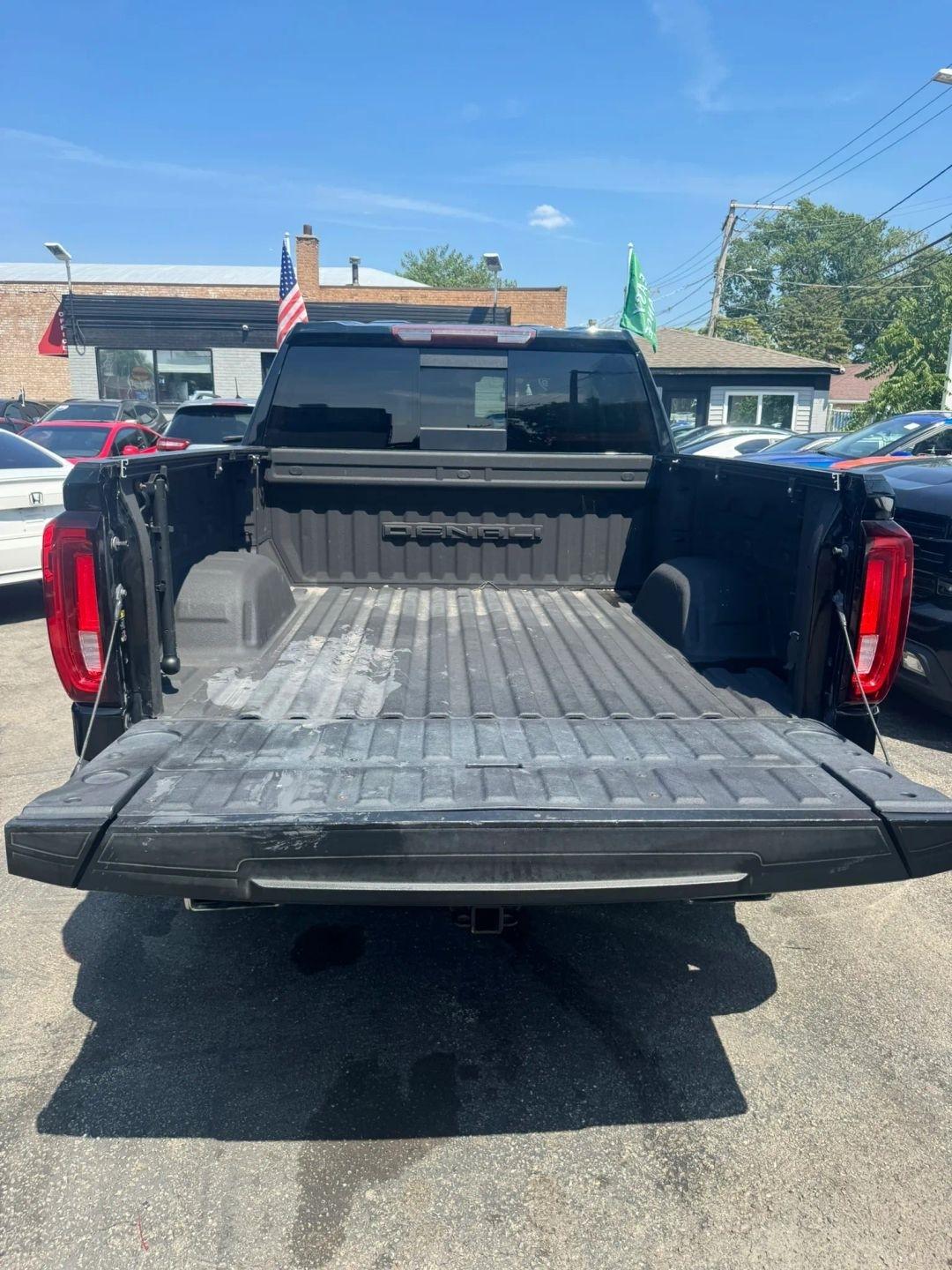 GMC Sierra 1500 4WD Crew Cab 147" Denali 2019
