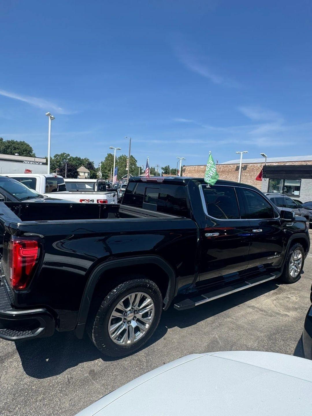 GMC Sierra 1500 4WD Crew Cab 147" Denali 2019